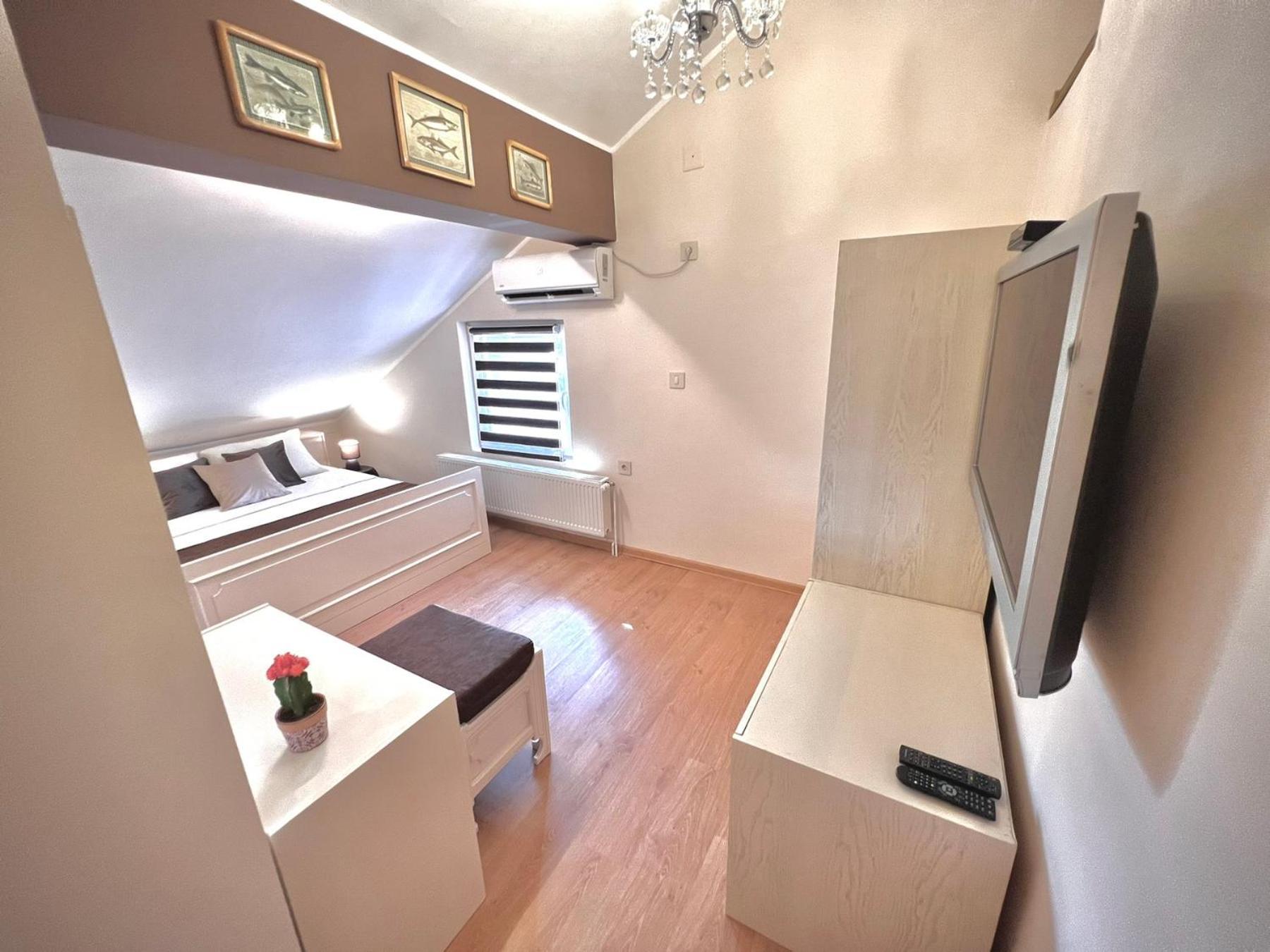 International Inn Paraćin Zewnętrze zdjęcie