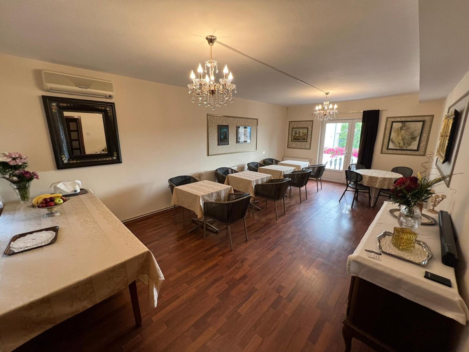 International Inn Paraćin Zewnętrze zdjęcie